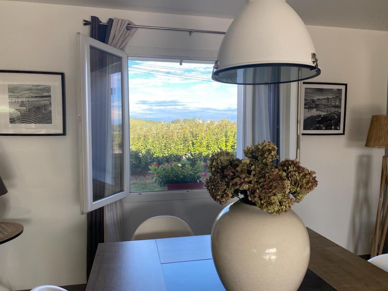 Ama Lur Hotel Hasparren Buitenkant foto